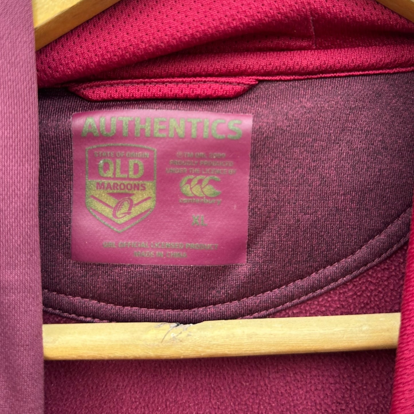 QUEENSLAND MAROONS CANTERBURY HOODED JUMPER