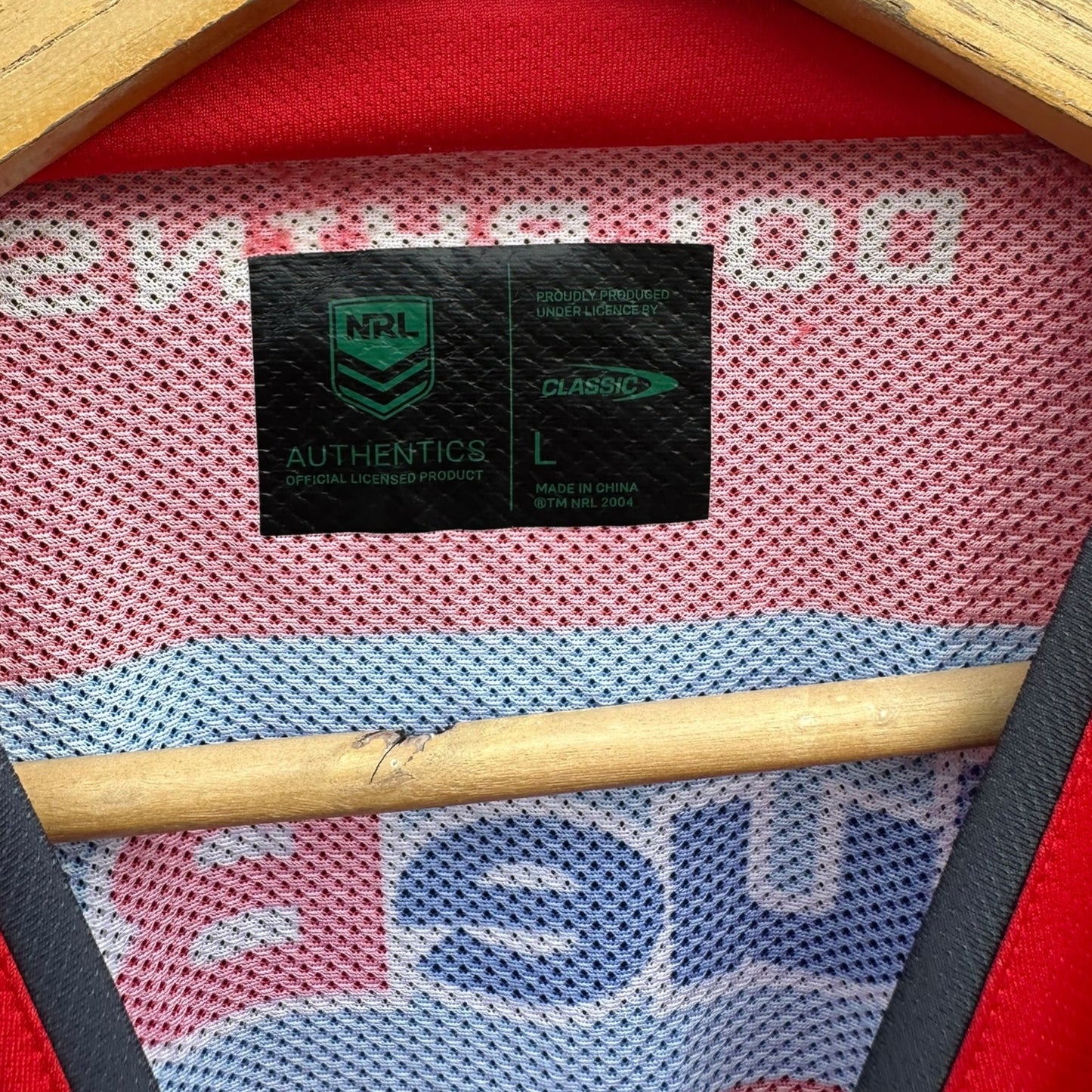 REDCLIFFE DOLPHINS PLAYER TRAINING SHIRT ISSUED TO ORYN KEELEY