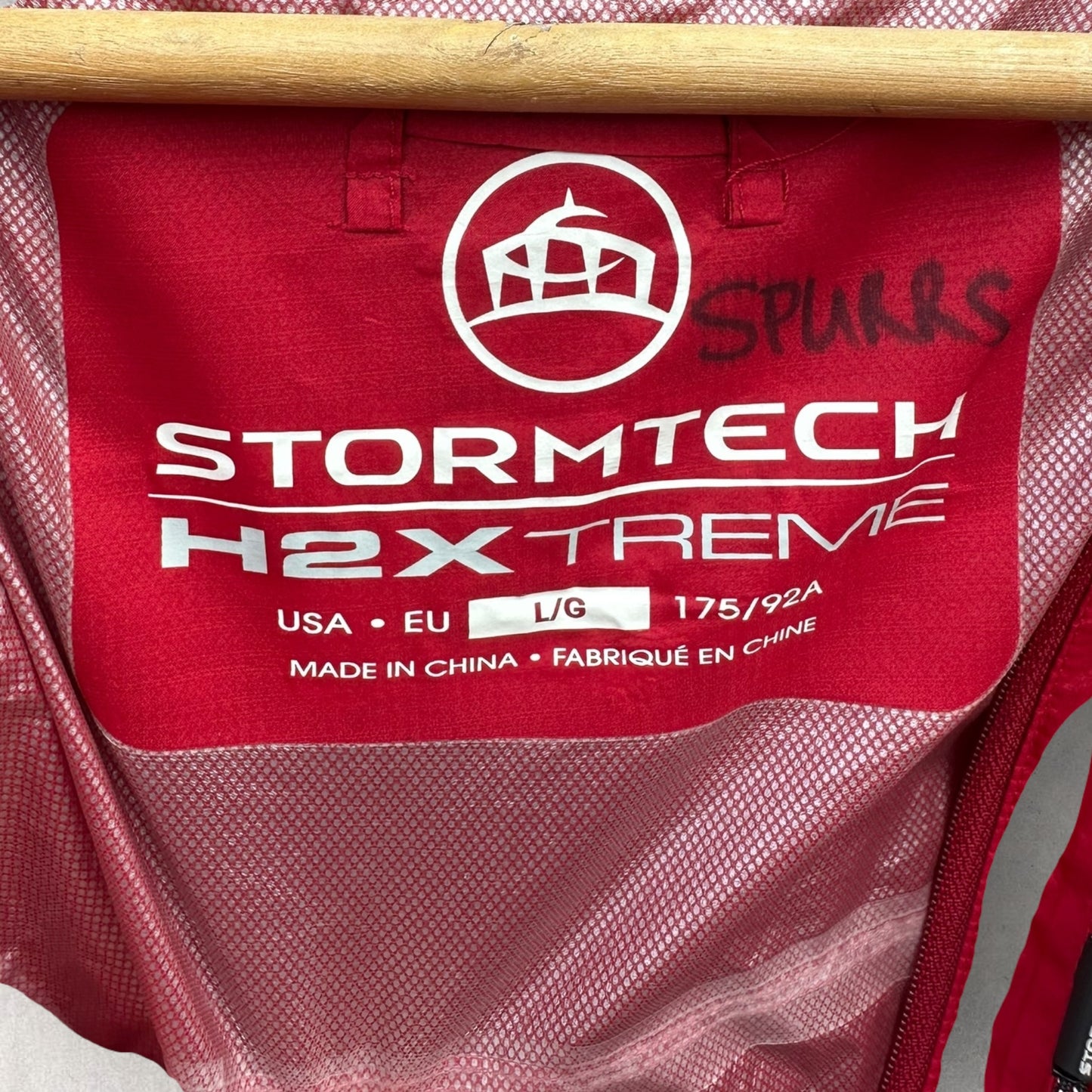 SYDNEY SWANS STORMTECH H2XGTREME WINDBREAKER JACKET