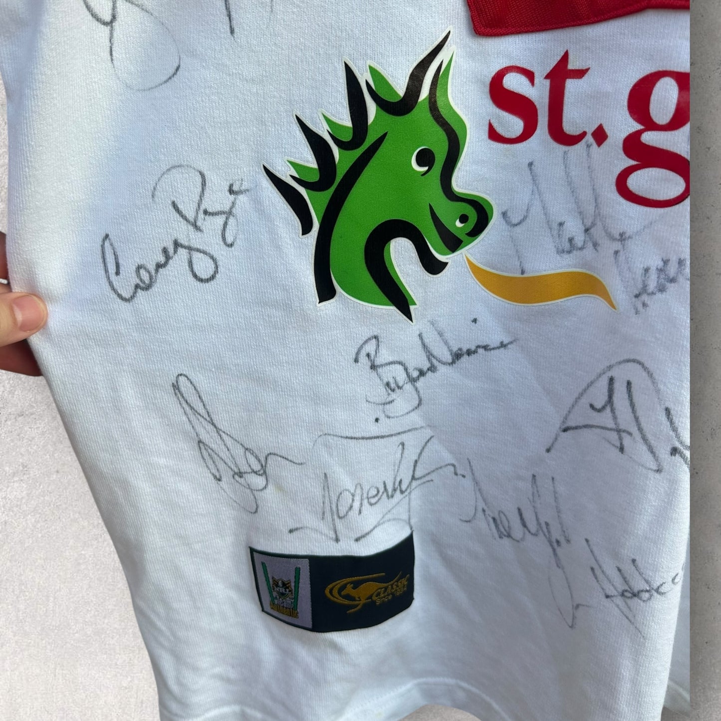 St George Illawarra Dragons 2005 Classic Home Jersey Vintage Signed By Squad