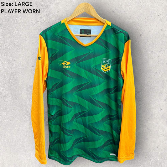 AUSTRALIAN KANGAROOS PM XIII PLAYER ISSUED LONG SLEEVE TRAINING SHIRT ISSUED TO DYLAN LUCAS