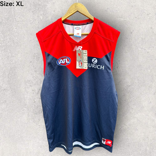 MELBOURNE DEMONS NEW BALANCE HOME GUERNSEY BRAND NEW WITH TAGS