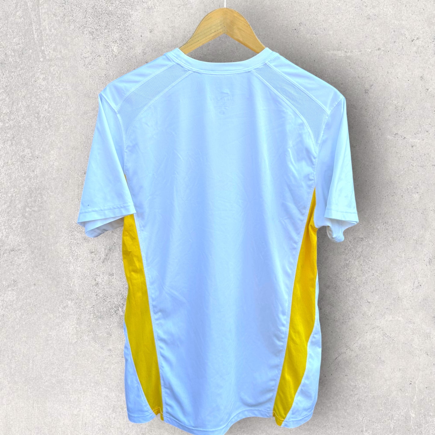 NIKE LIVESTRONG WHITE SHIRT