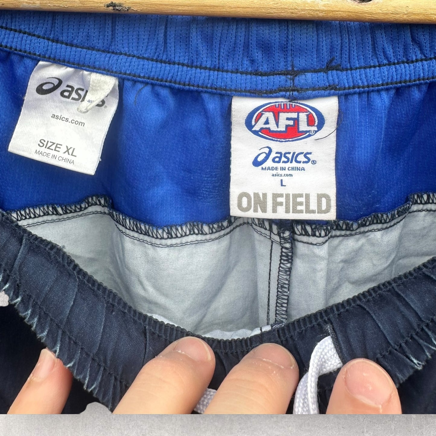 Western Bulldogs ASICS On field AFL Training Shorts