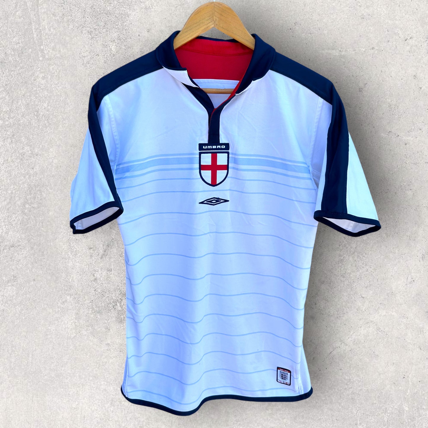 ENGLAND 2004 UMBRO HOME REVERSIBLE JERSEY