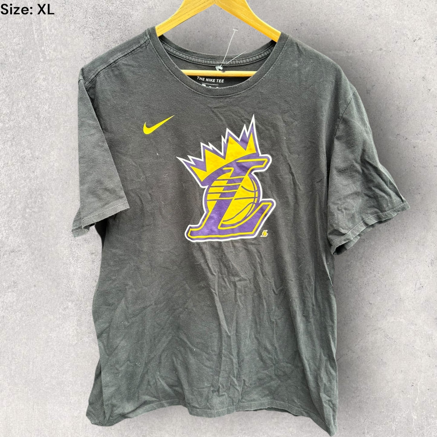 LEBRON KING JAMES LA LAKERS BLACK NIKE SHIRT