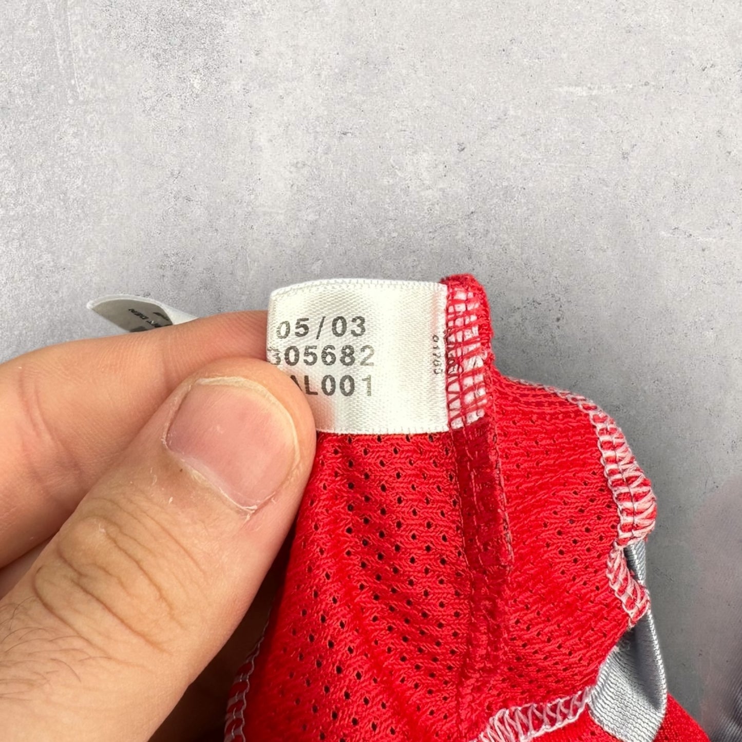 ADIDAS VINTAGE 2003 GREY SHORT SLEEVE SHIRT