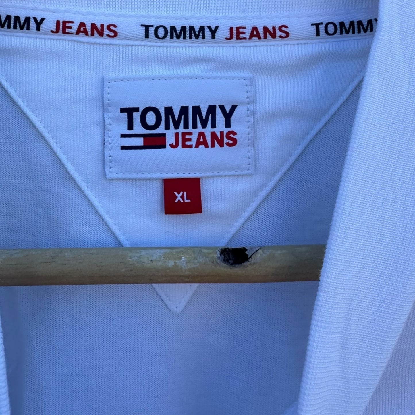TOMMY JEANS WHITE LONG SLEEVE SHIRT
