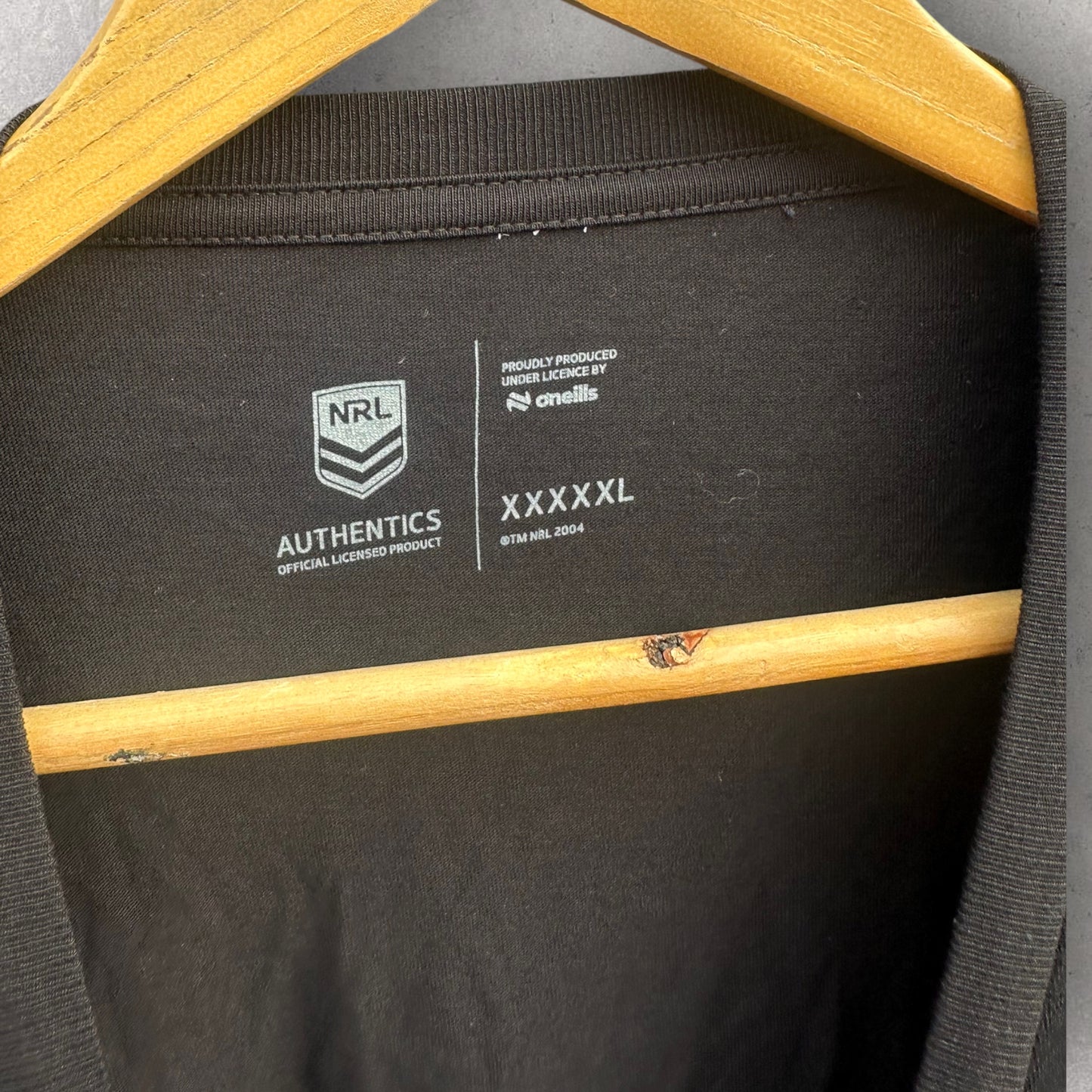 PENRITH PANTHERS DYNASTY 4 PEAT PREMIERSHIP BLACK SHIRT