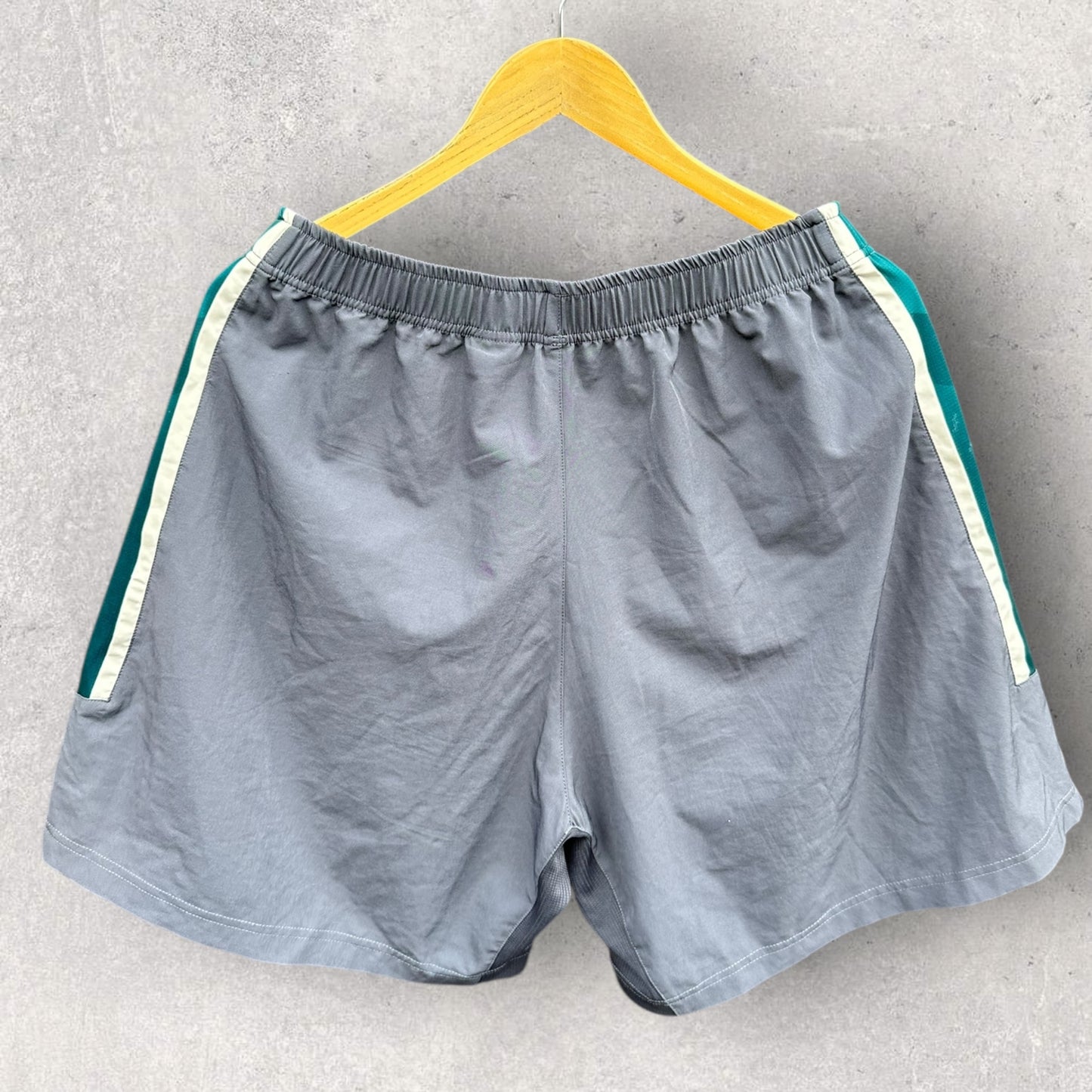 AUSTRALIAN WALLABIES ASICS GREY TRAINING SHORTS