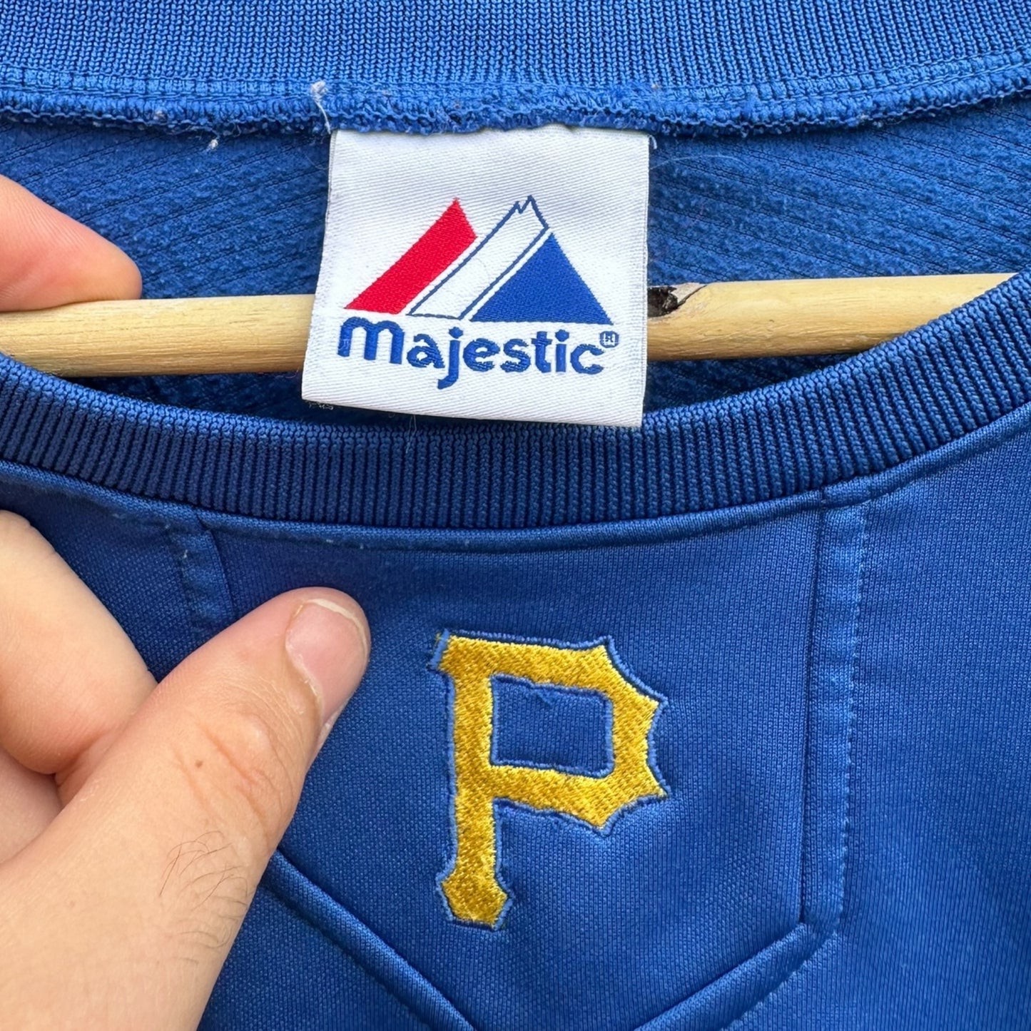 PITTSBURGH PIRATES MAJESTIC BLUE PULLOVER JUMPER