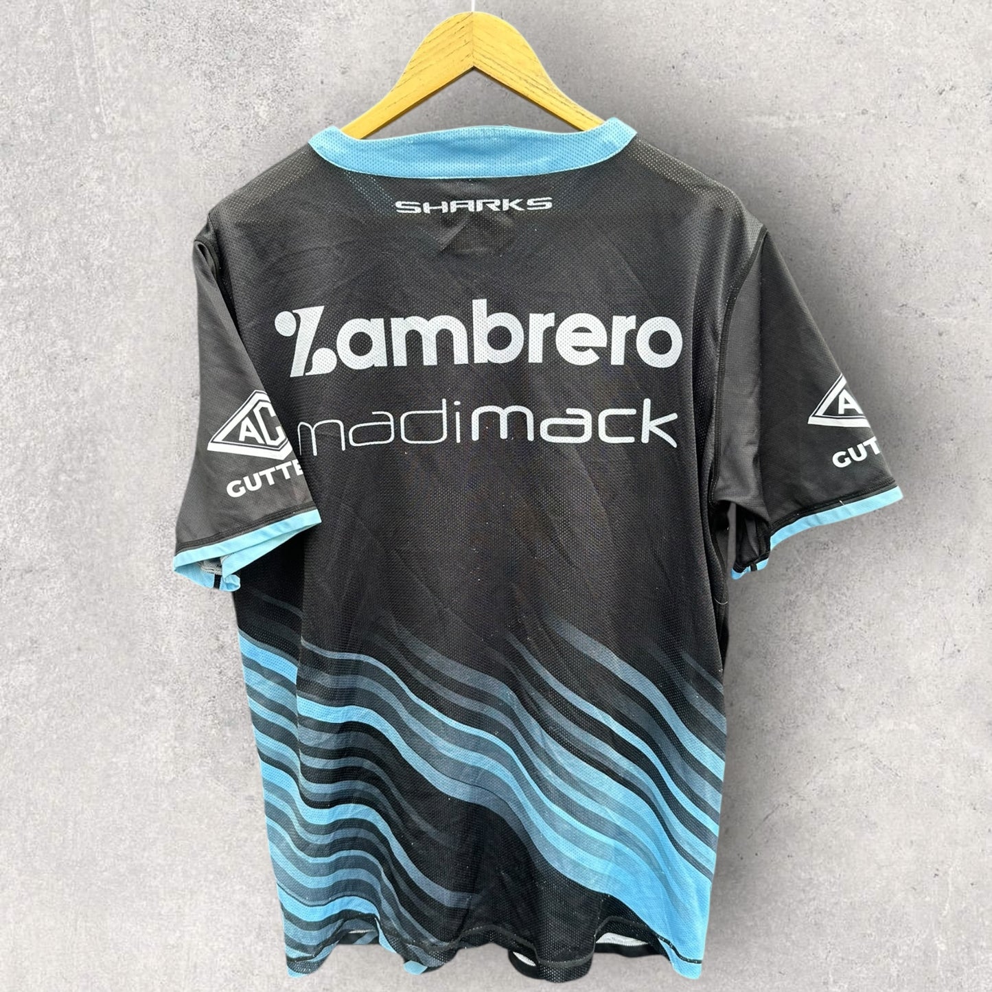 CRONULLA SHARKS 2024 CLASSIC TRAINING SHIRT ISSUED TO TOM HAZLETON