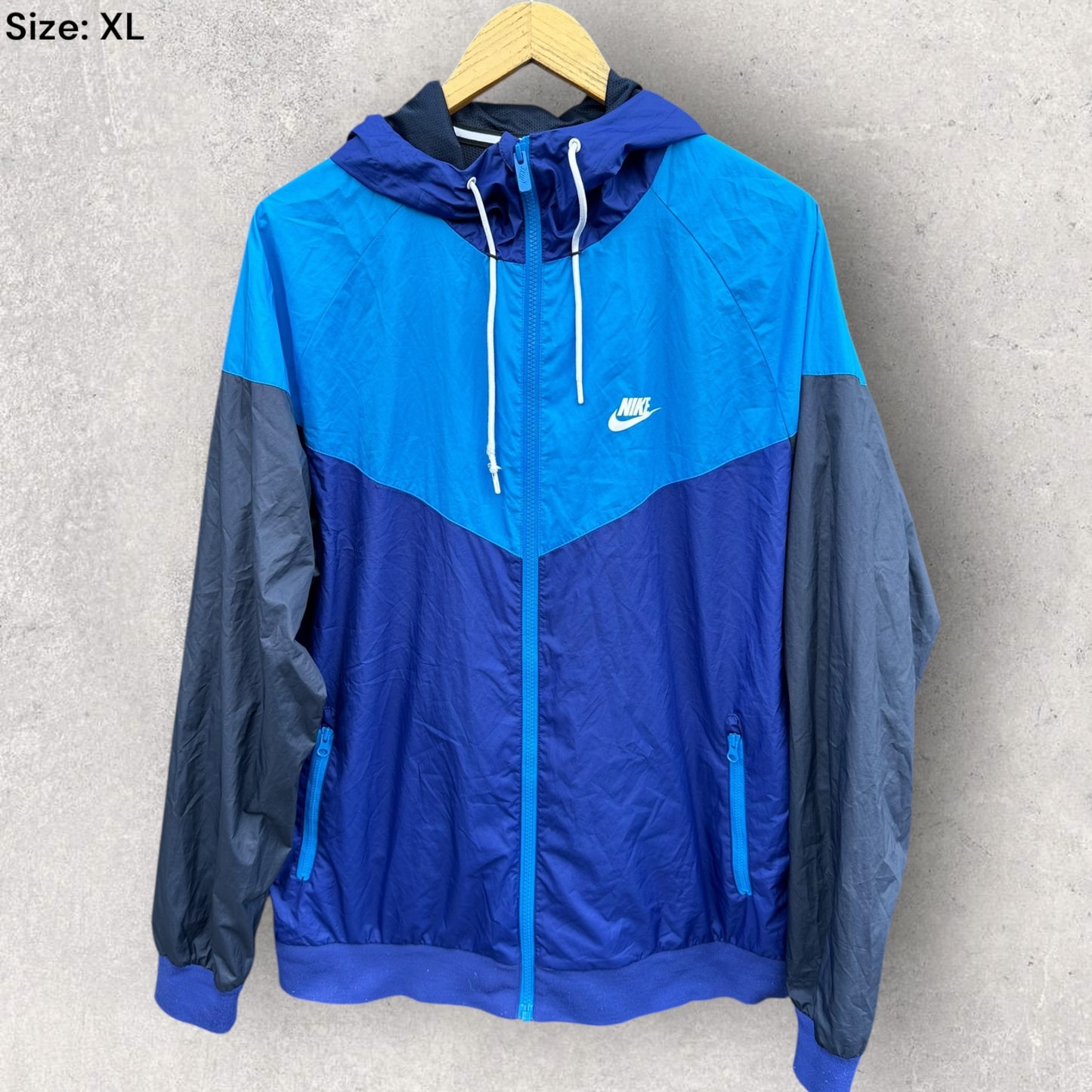 NIKE WINDRUNNER/WINDBREAKER BLUE HOODED JACKET