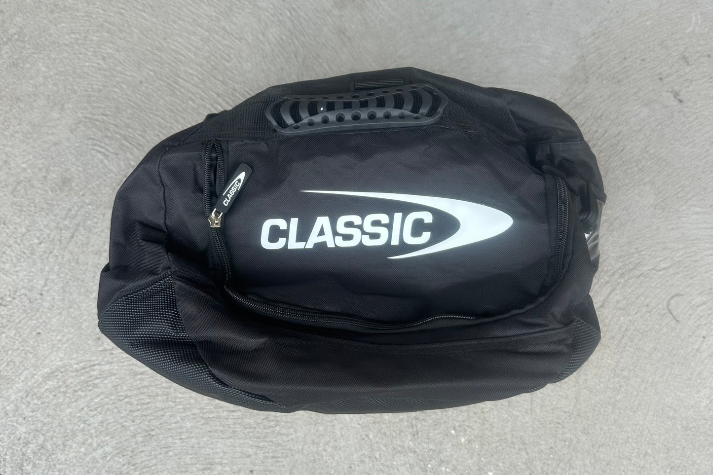 Cronulla Sharks Kade Dykes Player Used Gym/Duffel Black Bag