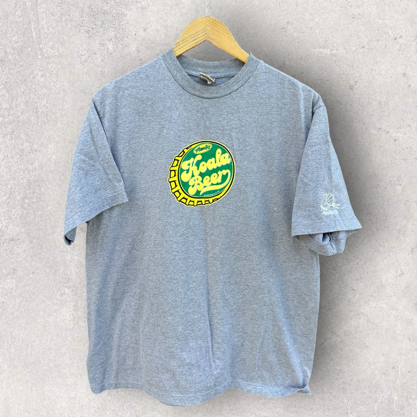 MAMBO GRAPHICS 2001 VINTAGE KOALA BEAR GREY SHIRT