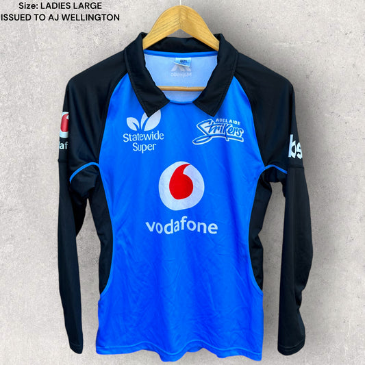 ADELAIDE STRIKERS WBBL PLAYER WORN TRAINING SHIRT ISSUED TO AJ WELLINGTON