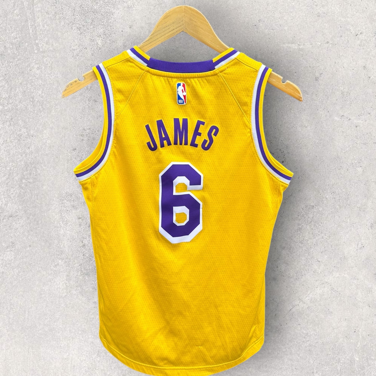 LEBRON JAMES LA LAKERS NIKE KIDS JERSEY