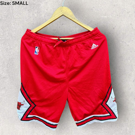 CHICAGO BULLS ADIDAS NBA RED TRAINING SHORTS