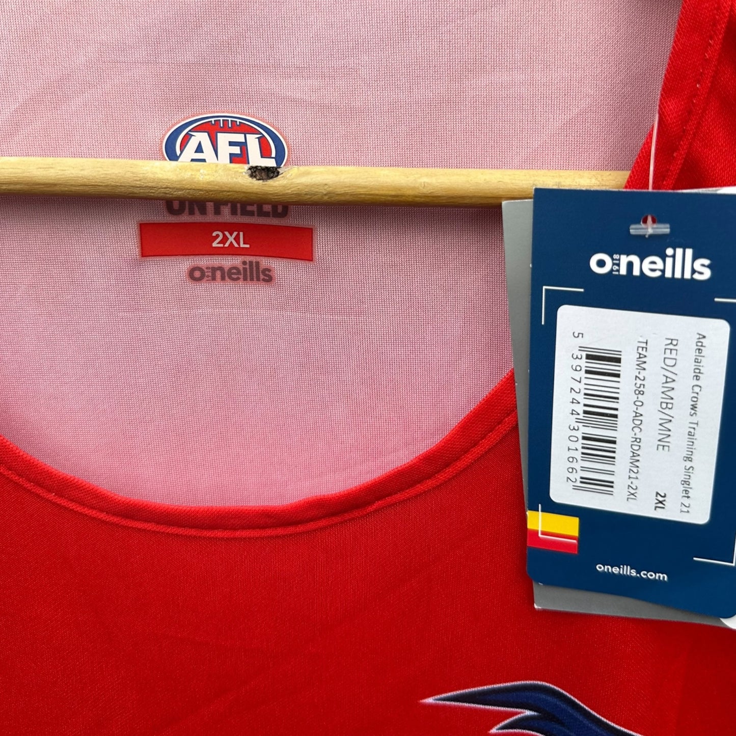 ADELAIDE CROWS ON FIELD 2021 RED TRAINING SINGLET NEW WITH TAGS