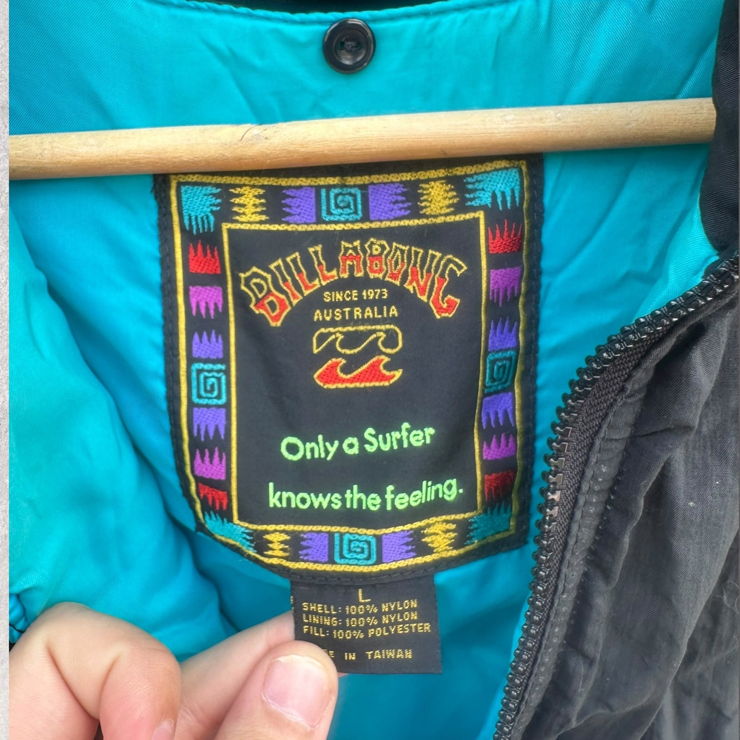 BILLABONG VINTAGE BLACK SURFWEAR JACKET