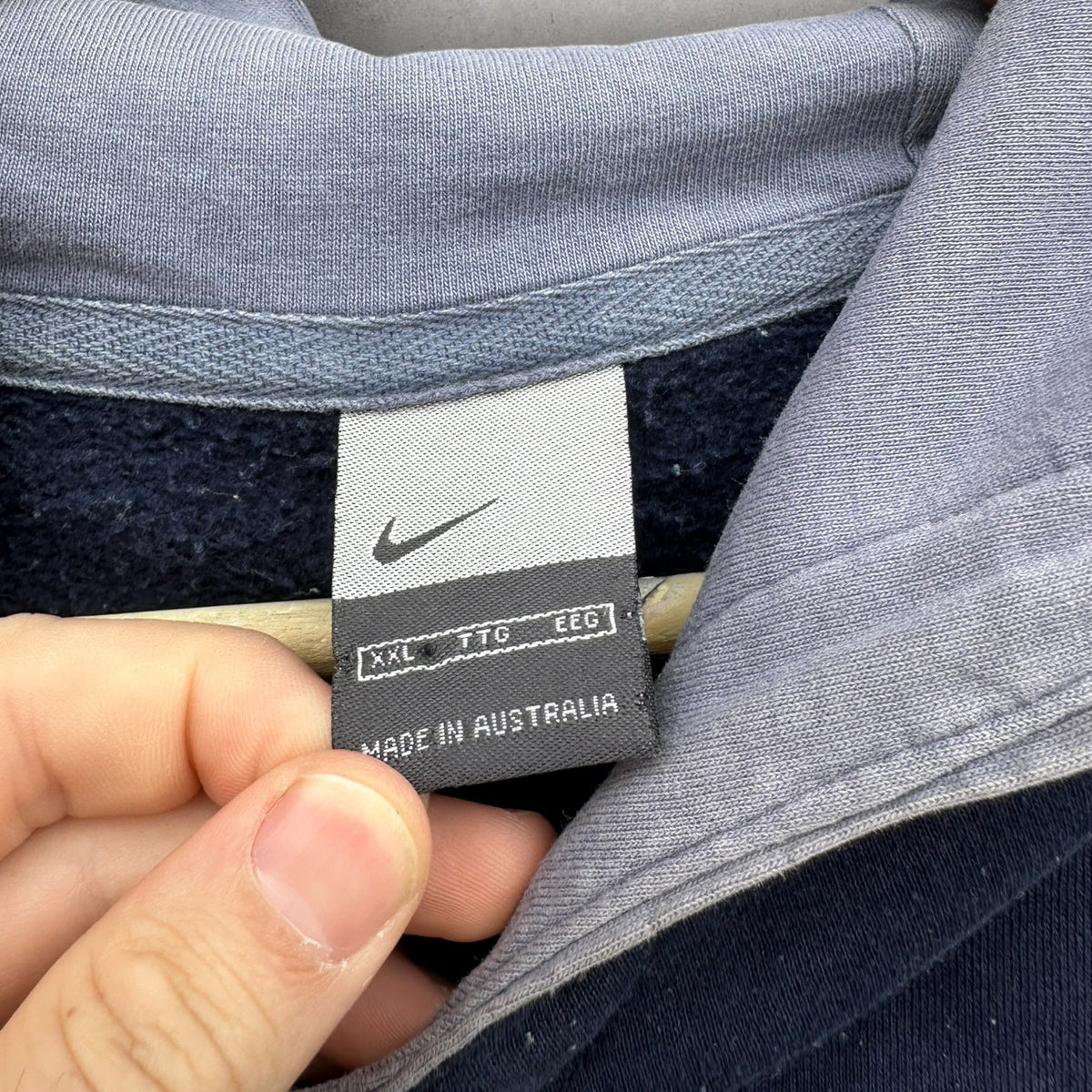 Nike Navy Blue Vintage Y2K Pullover Hooded Jumper