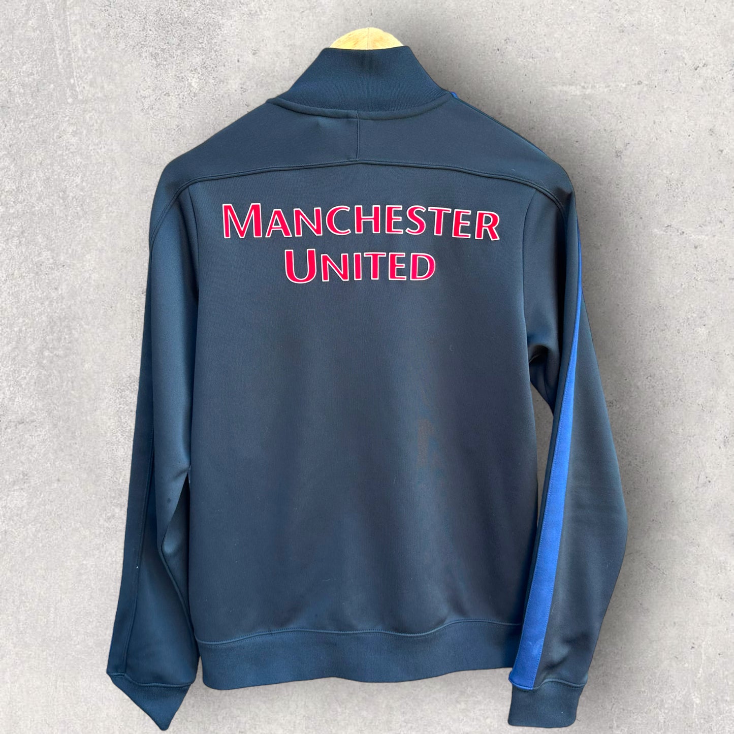 MANCHESTER UNITED BLACK NIKE JACKET