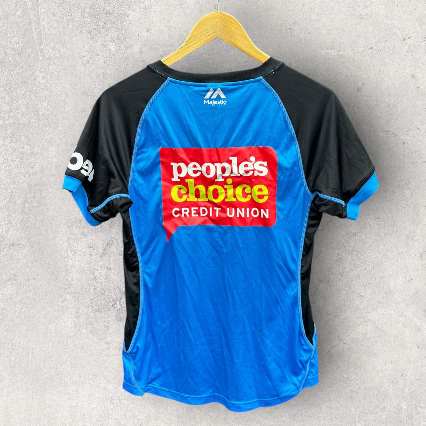 ADELAIDE STRIKERS WBBL PLAYER ISSUED TRAINING SHIRT AJ WELLINGTON