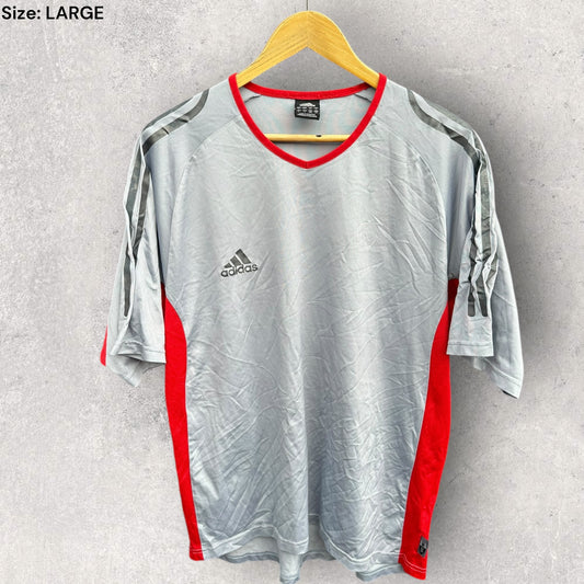 ADIDAS VINTAGE 2003 GREY SHORT SLEEVE SHIRT