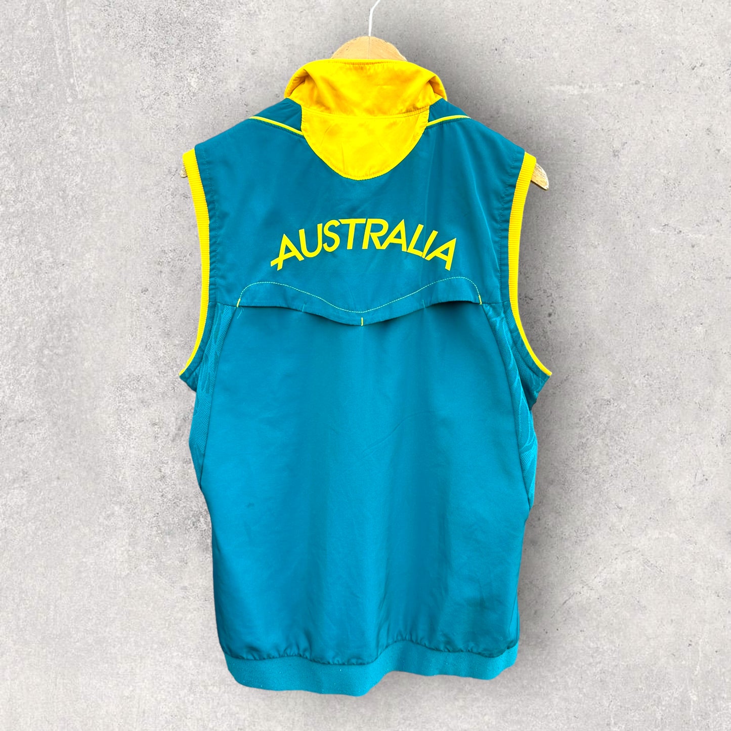 AUSTRALIAN ATHLETE ISSUED LONDON 2012 OLYMPIC GAMES VEST