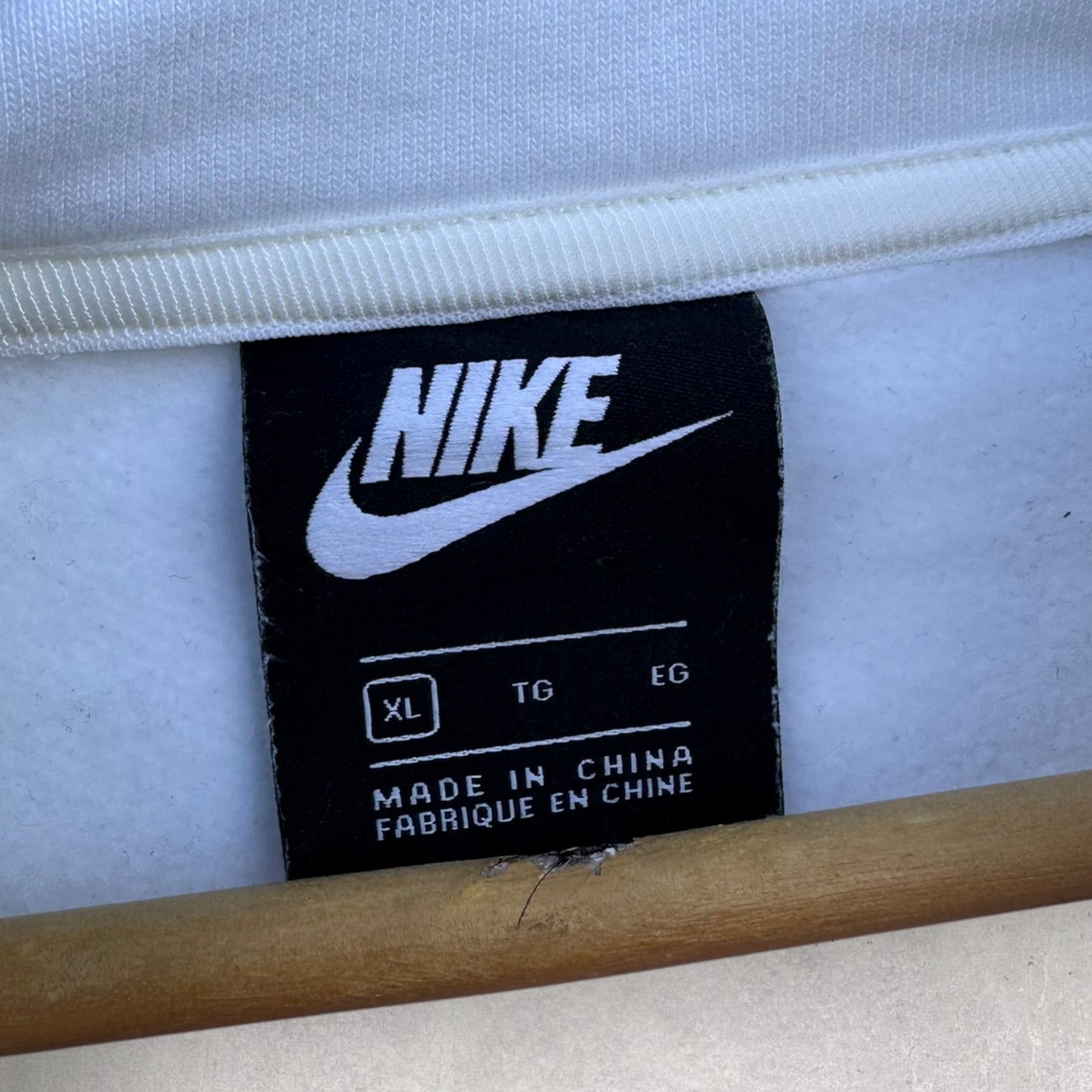 NIKE JUST DO IT WHITE PULLOVER HOODED JUMPER