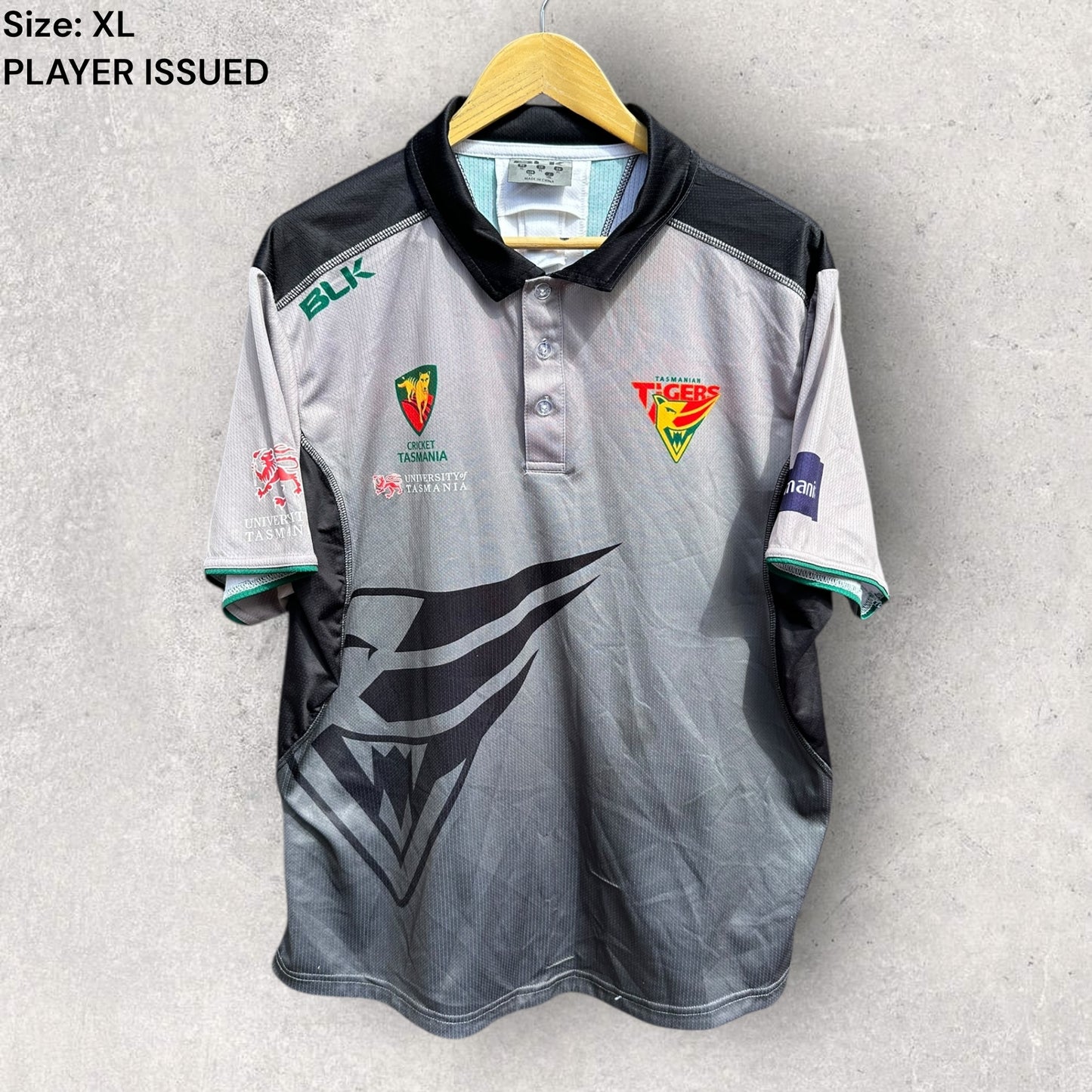 TASMANIAN TIGERS GREY BLK PLAYER ISSUED TRAINING SHIRT IIAN CARLISLE