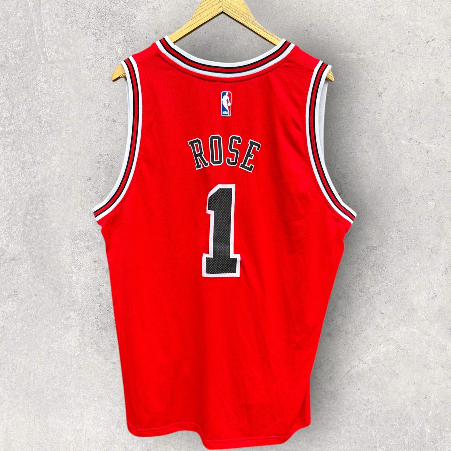 DERRICK ROSE CHICAGO BULLS 2014 ADIDAS NBA SWINGMAN JERSEY
