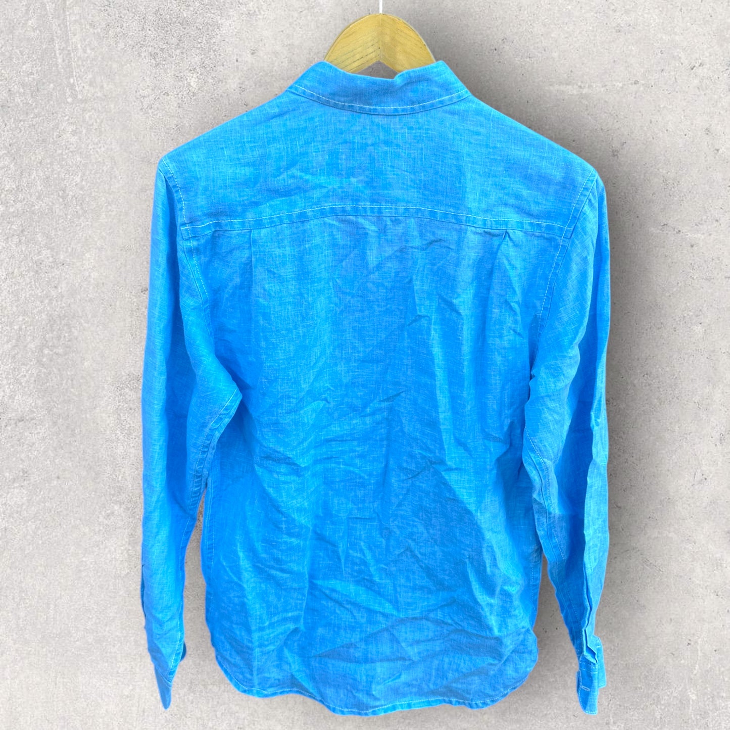 TOMMY BAHAMA BLUE LONG SLEVE BUTTON UP SHIRT