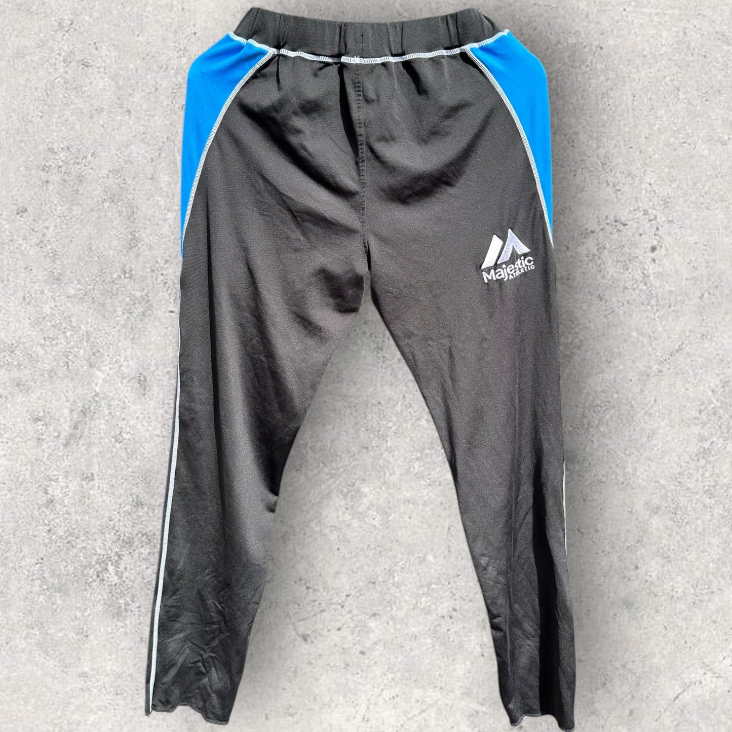 ADELAIDE STRIKERS WBBL CRICKET MATCH WORN PANTS BY SARAH COYTE