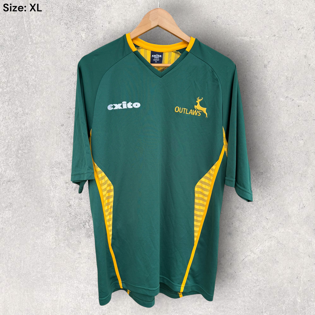 Nottinghamshire Outlaws County Cricket Training Jersey
