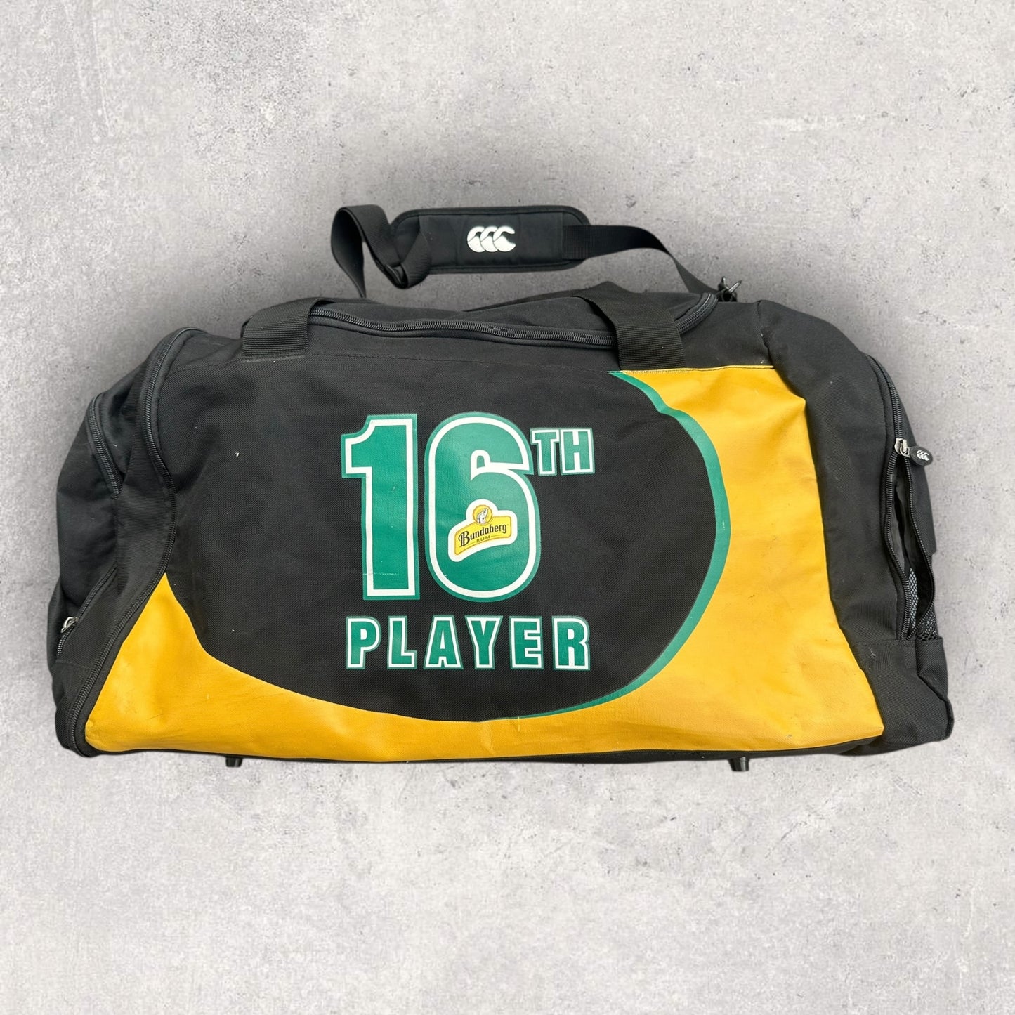 BUNDABERG RUM WALLABIES 16TH PLAYER CANTERBURY RUGBY UNION DUFFEL BAG