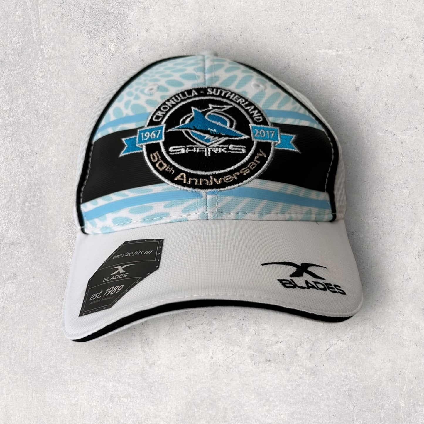 CRONULLA SHARKS 2017 XBLADES WHITE TRAINING HAT