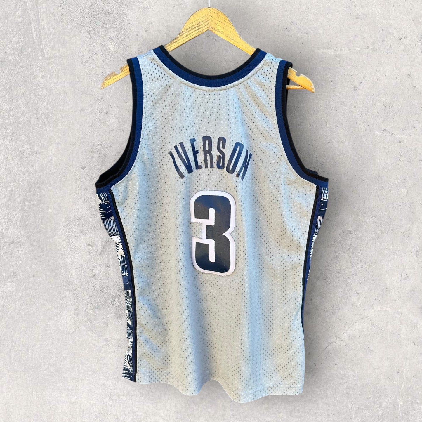 ALLEN IVERSON GEORGETOWN HOYAS 1995-1996 MITCHELL & NESS JERSEY