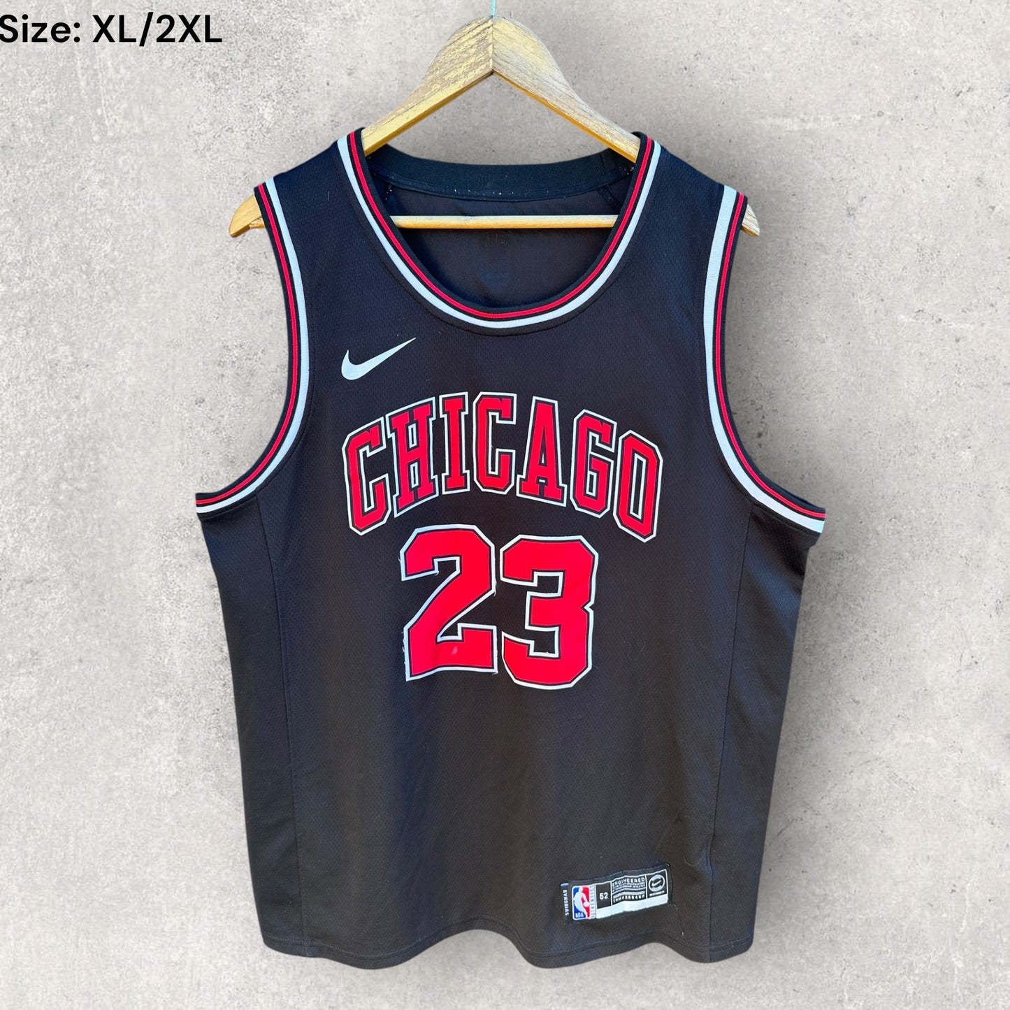 MICHAEL JORDAN CHICAGO BULLS NIKE SWINGMAN JERSEY