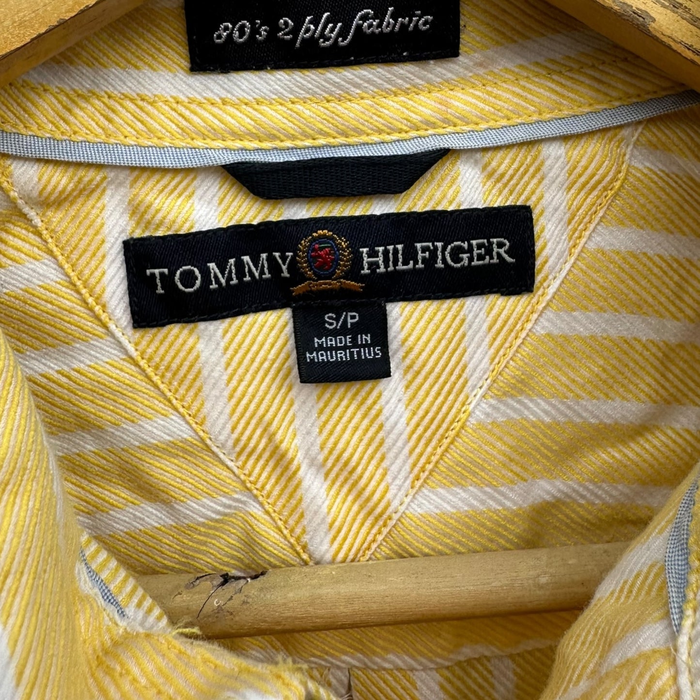 TOMMY HILFIGER MENS YELLOW STRIPPED 80s DESIGN LONG SLEEVE BUTTON UP SHIRT