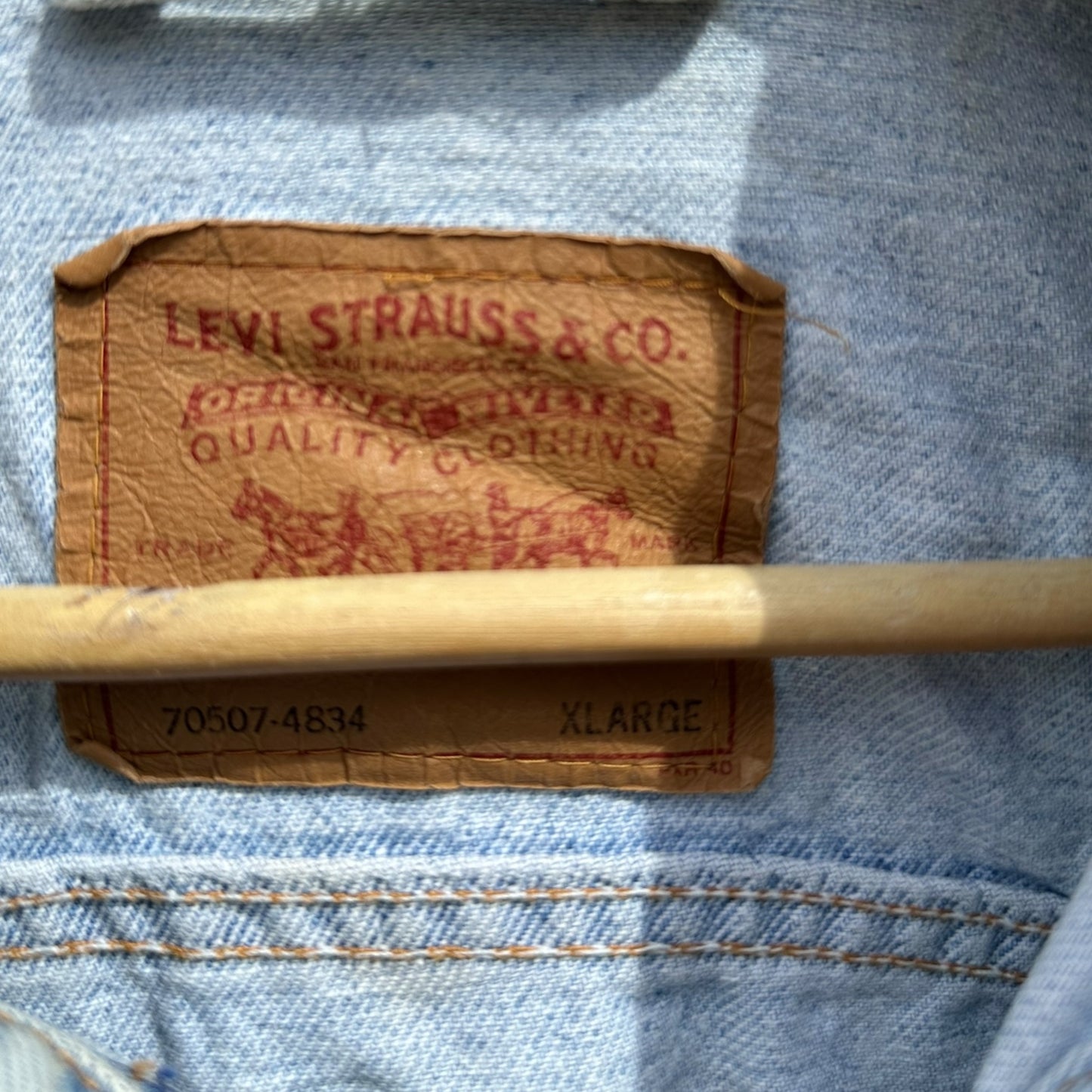 LEVI STRAUSS DENIM DISTRESSED BLUE VEST