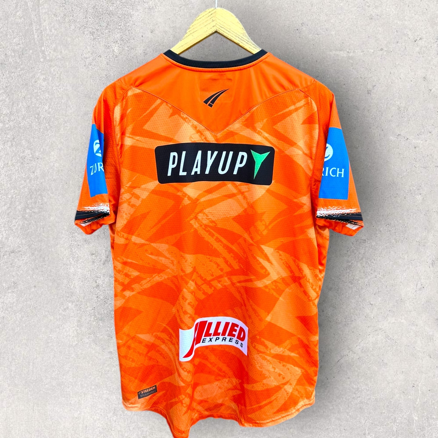 WESTS TIGERS 2025 PLAYER TRAINING SHIRT ISSUED TO REUBEN PORTER