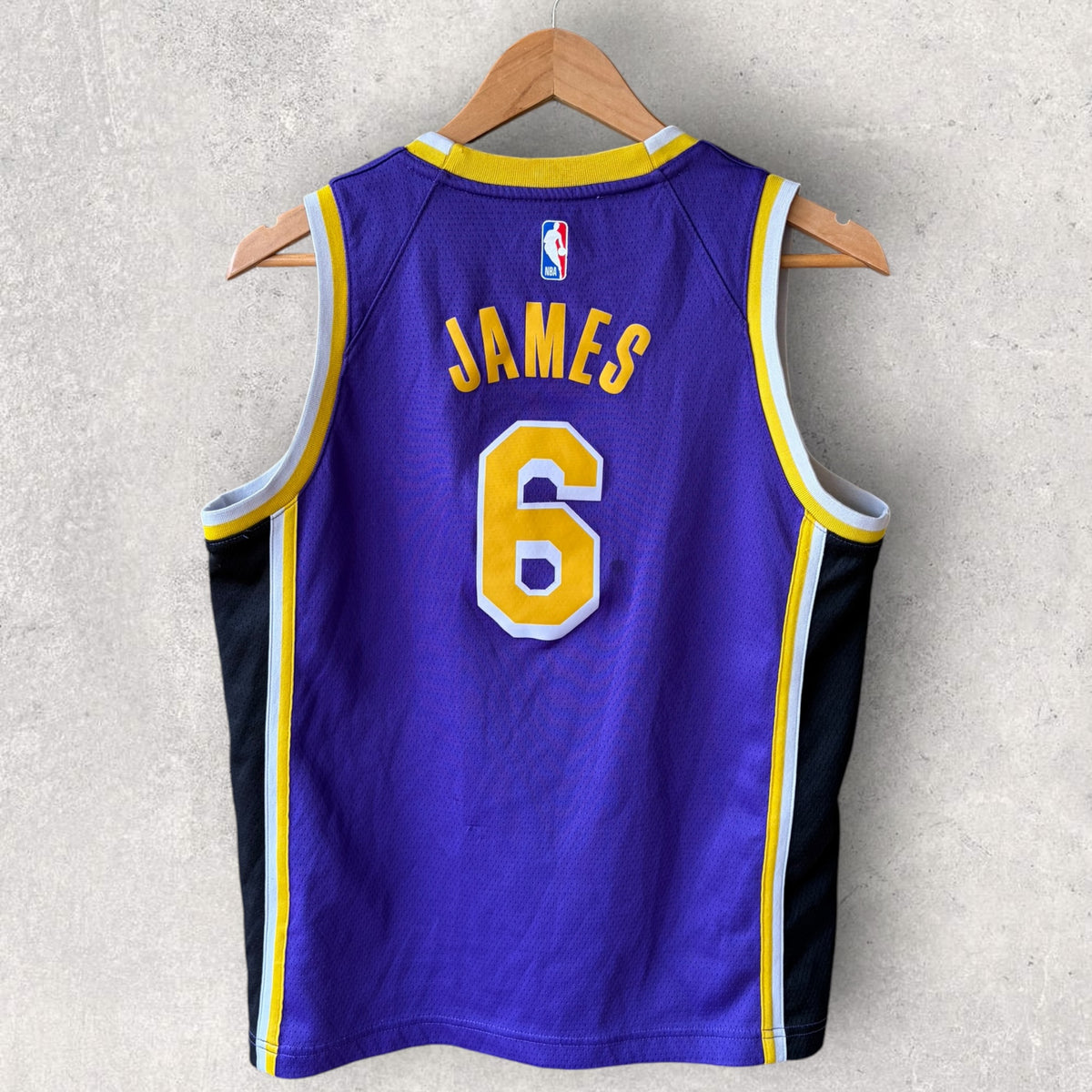 LeBron James Los Angeles Lakers LA Nike NBA Swingman Kids Basketball Jersey