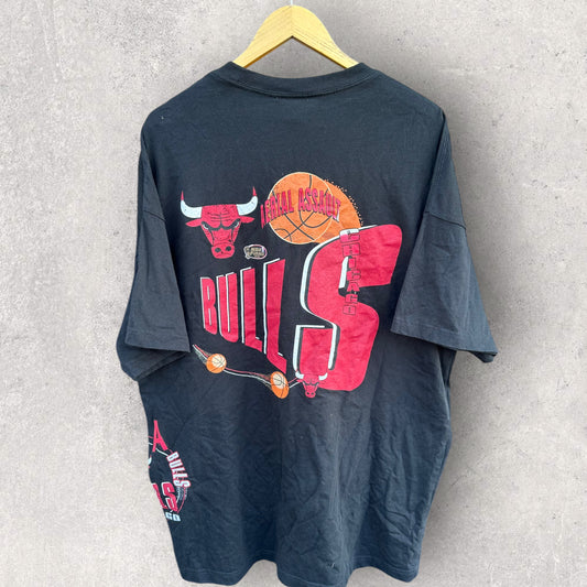CHICAGO BULLS AIR ASSAULT MITCHELL AND NESS OVERSIZED BLACK SHIRT