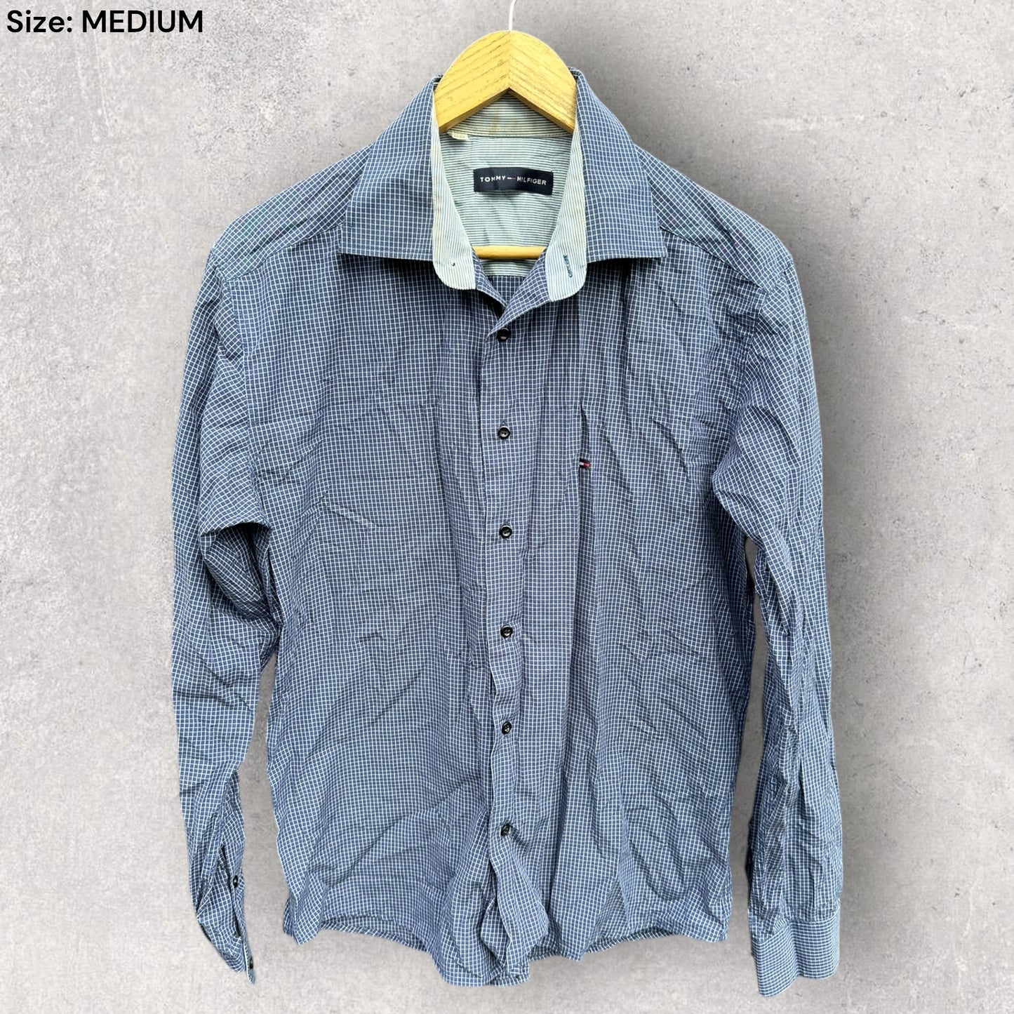 TOMMY HILFIGER MENS STRIPPED BUTTON UP LONG SLEEVE DRESS SHIRT