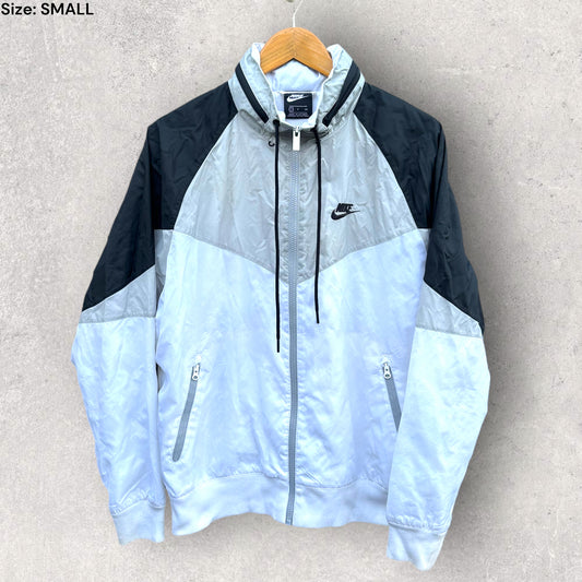 NIKE WHITE WINBREAKER JACKET