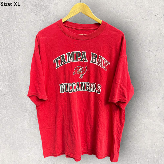 TAMPA BAY BUCCANEERS NFL VINTAGE RED SHORT SLEEVED SHIRT