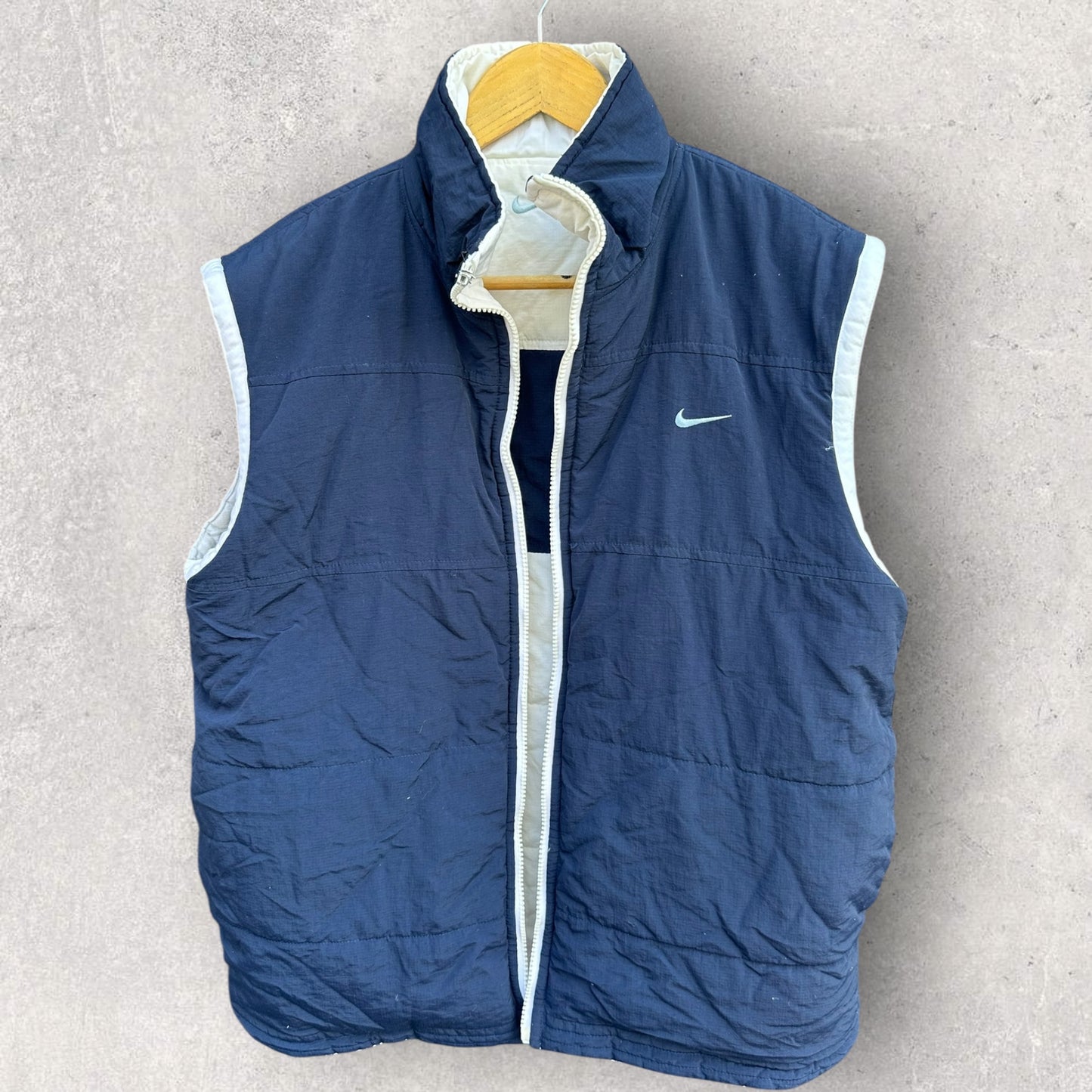 NIKE VINTAGE REVERSE SLEEVELESS JACKET