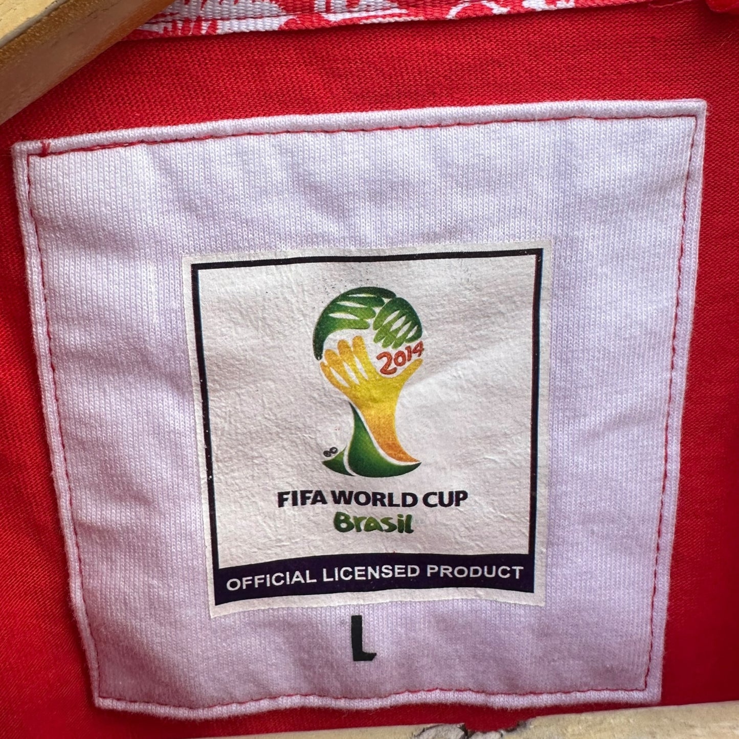 ENGLAND 2014 WORLD CUP FOOTBALL RED SHIRT