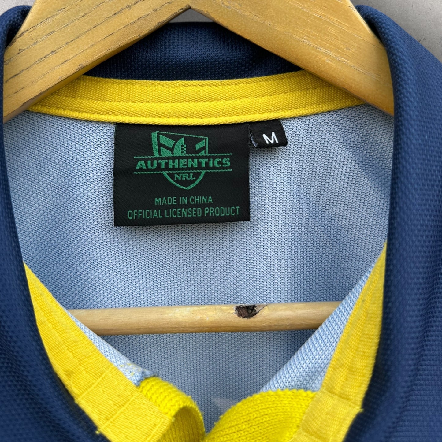 NORTH QUEENSLAND COWBOYS 2009 HOME MATCH JERSEY WORN BY GRANT ROVELLI + SIGNED BY SQUAD